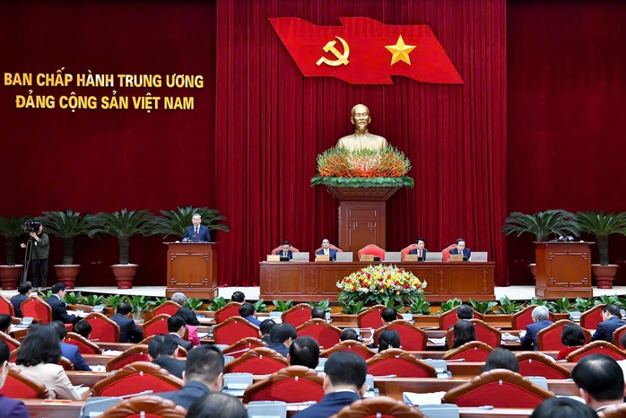 Ai yếu kém, sợ trách nhiệm thì đứng sang một bên!- Ảnh 1. Ai yếu kém, sợ trách nhiệm thì đứng sang một bên!- Ảnh 1.