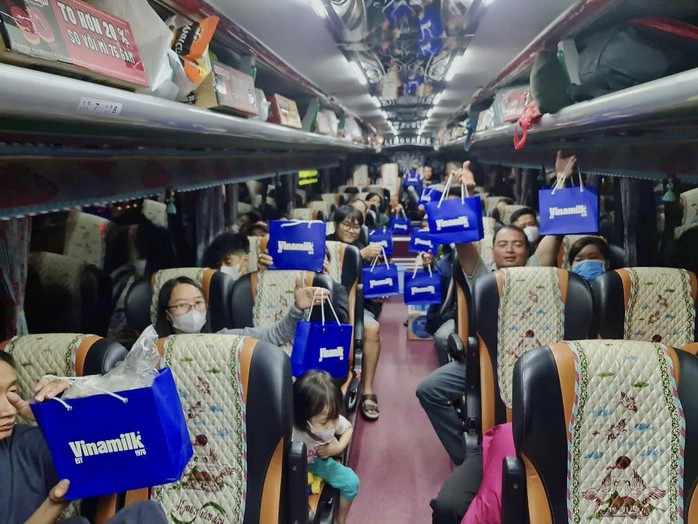 “Chuyến xe mùa Xuân” chở niềm vui sum họp- Ảnh 6. “Chuyến xe mùa Xuân” chở niềm vui sum họp- Ảnh 6.