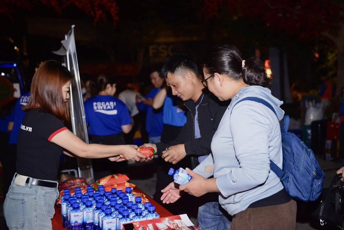 “Chuyến xe mùa Xuân” chở niềm vui sum họp- Ảnh 2. “Chuyến xe mùa Xuân” chở niềm vui sum họp- Ảnh 2.