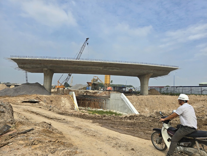 Công trường ngày cận Tết ở Bình Dương- Ảnh 11. Công trường ngày cận Tết ở Bình Dương- Ảnh 11.