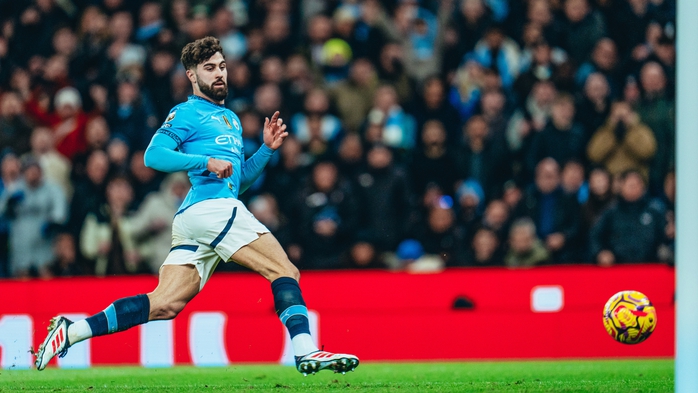 Man City ngược dòng đẳng cấp, vượt Chelsea tranh Top 4 Ngoại hạng- Ảnh 5. Man City ngược dòng đẳng cấp, vượt Chelsea tranh Top 4 Ngoại hạng- Ảnh 5.