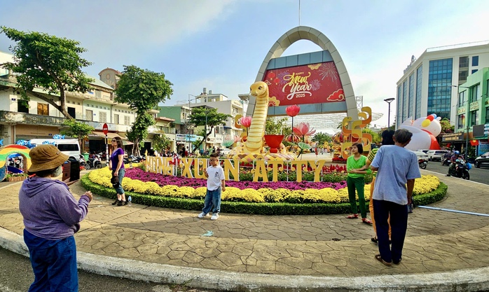 TP Vũng Tàu tổ chức lại giao thông cho đêm giao thừa- Ảnh 1. TP Vũng Tàu tổ chức lại giao thông cho đêm giao thừa- Ảnh 1.