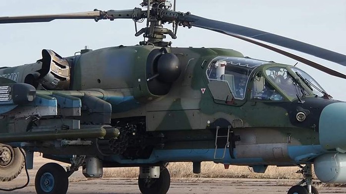 Trực thăng Ka-52M thuộc biên chế quân đội Nga. Ảnh: IZVESTIYA Trực thăng Ka-52M thuộc biên chế quân đội Nga. Ảnh: IZVESTIYA