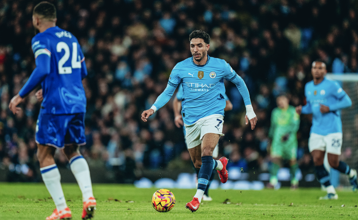 Man City ngược dòng đẳng cấp, vượt Chelsea tranh Top 4 Ngoại hạng- Ảnh 2. Man City ngược dòng đẳng cấp, vượt Chelsea tranh Top 4 Ngoại hạng- Ảnh 2.