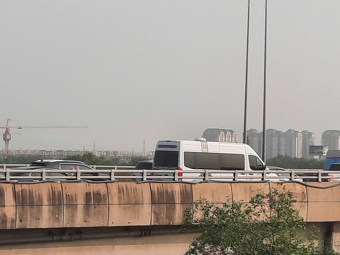 Đường dẫn cao tốc TP HCM - Long Thành - Dầu Giây ùn tắc nghiêm trọng ngày đầu nghỉ Tết- Ảnh 10. Đường dẫn cao tốc TP HCM - Long Thành - Dầu Giây ùn tắc nghiêm trọng ngày đầu nghỉ Tết- Ảnh 10.