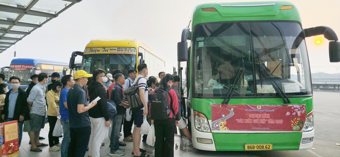 Niềm vui trên những chuyến xe 0 đồng- Ảnh 8. Niềm vui trên những chuyến xe 0 đồng- Ảnh 8.