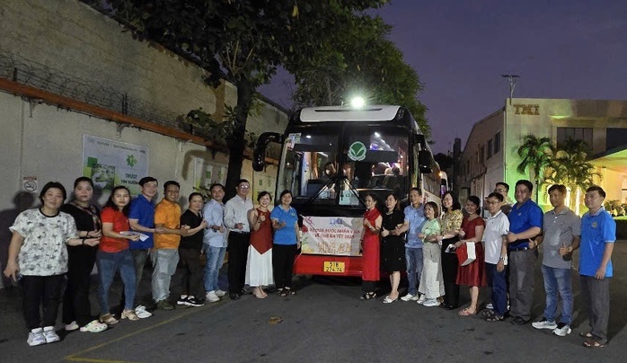 Niềm vui trên những chuyến xe 0 đồng- Ảnh 12. Niềm vui trên những chuyến xe 0 đồng- Ảnh 12.