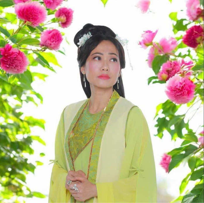 Nghệ sĩ tuổi Tỵ đón xuân Ất Tỵ- Ảnh 6. Nghệ sĩ tuổi Tỵ đón xuân Ất Tỵ- Ảnh 6.