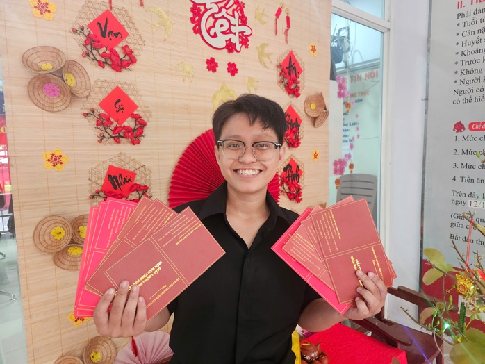 Người trẻ gieo mầm xuân từ những giọt máu hồng- Ảnh 4. Người trẻ gieo mầm xuân từ những giọt máu hồng- Ảnh 4.
