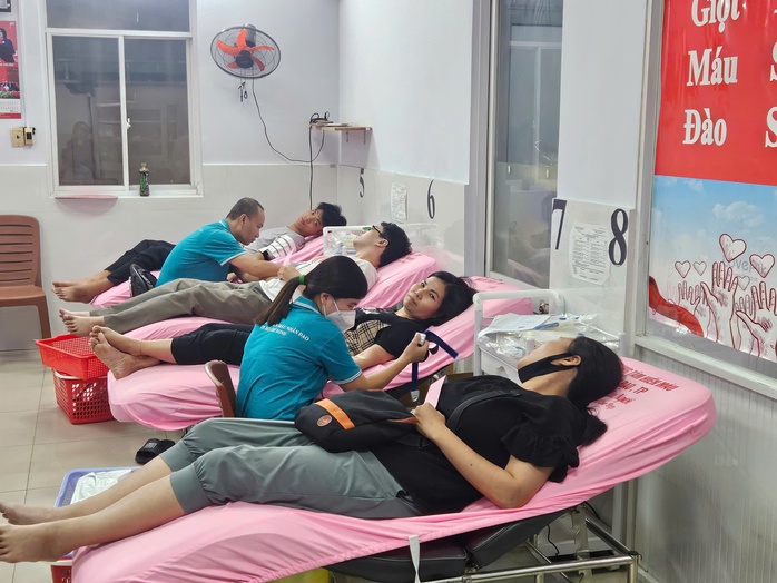 Người trẻ gieo mầm xuân từ những giọt máu hồng- Ảnh 5. Người trẻ gieo mầm xuân từ những giọt máu hồng- Ảnh 5.