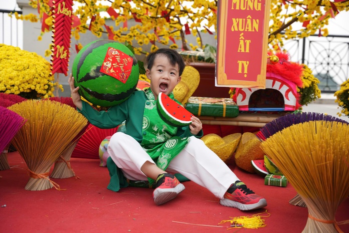 Cung đường rực rỡ ven sông Sài Gòn - Ảnh 6. Cung đường rực rỡ ven sông Sài Gòn - Ảnh 6.