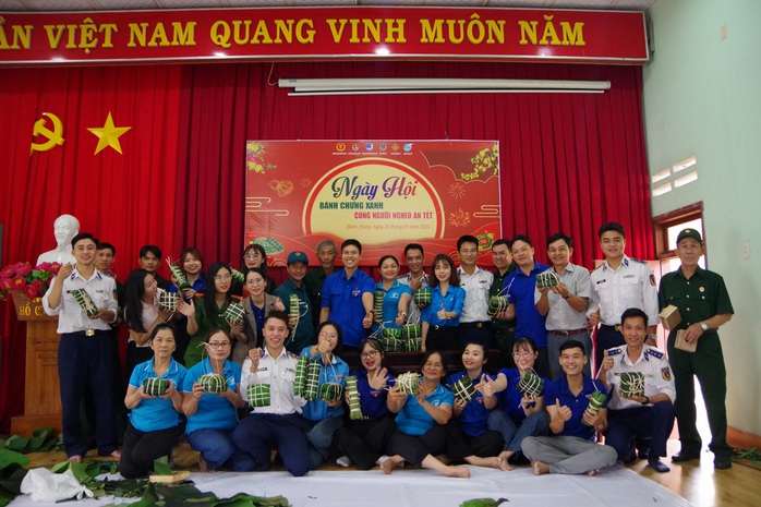 Hội thi nấu bánh chưng xanh ở Vùng Cảnh sát biển 2- Ảnh 2. Hội thi nấu bánh chưng xanh ở Vùng Cảnh sát biển 2- Ảnh 2.