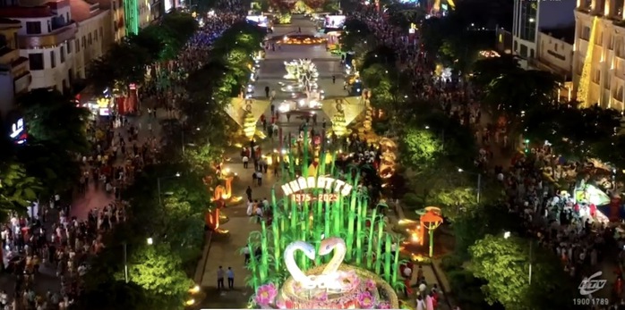 Các điểm giữ xe xung quanh Đường hoa Nguyễn Huệ, người dân cần biết- Ảnh 1. Các điểm giữ xe xung quanh Đường hoa Nguyễn Huệ, người dân cần biết- Ảnh 1.