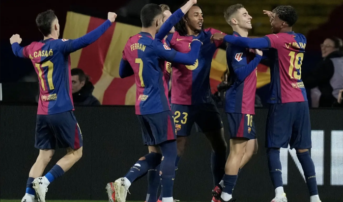 Barcelona mở đại tiệc 8 bàn, trở lại đường đua La Liga- Ảnh 4. Barcelona mở đại tiệc 8 bàn, trở lại đường đua La Liga- Ảnh 4.