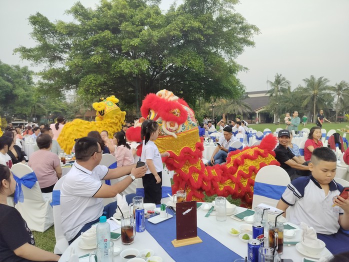 Góp Tết cho công nhân- Ảnh 2. Góp Tết cho công nhân- Ảnh 2.