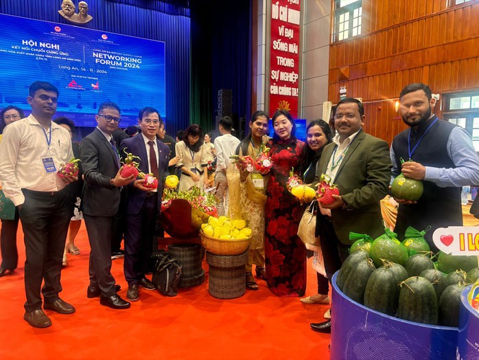 Đầu năm gặp tham tán thương mại để thấy thị trường rộng mở- Ảnh 4. Đầu năm gặp tham tán thương mại để thấy thị trường rộng mở- Ảnh 4.