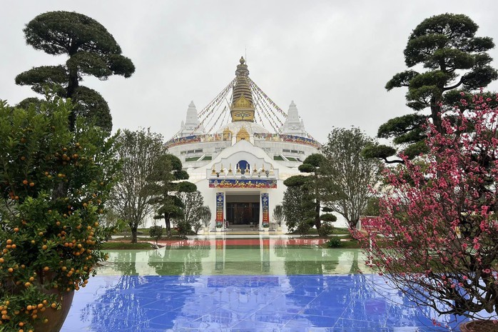 Đầu năm đi chùa cầu an- Ảnh 4. Đầu năm đi chùa cầu an- Ảnh 4.