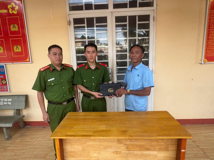Những hành động ấm áp ngày giáp Tết ở Đồng Nai- Ảnh 1. Những hành động ấm áp ngày giáp Tết ở Đồng Nai- Ảnh 1.