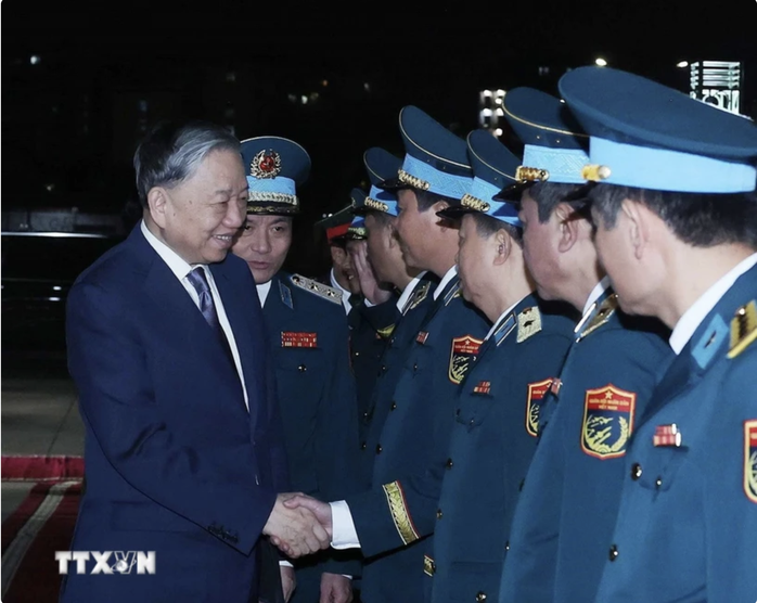 Tổng Bí thư Tô Lâm thăm, kiểm tra và chúc Tết các đơn vị Công an và Quân đội- Ảnh 1. Tổng Bí thư Tô Lâm thăm, kiểm tra và chúc Tết các đơn vị Công an và Quân đội- Ảnh 1.