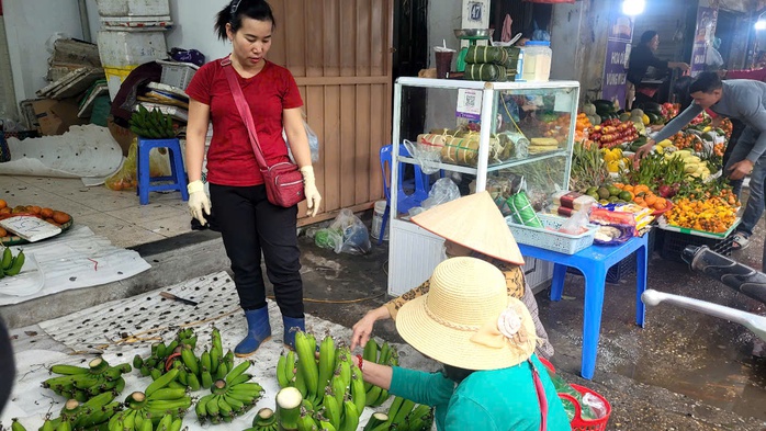 Giá chuối xanh đắt đỏ xuất hiện trong báo cáo thị trường Tết của Bộ Công Thương
- Ảnh 3. Giá chuối xanh đắt đỏ xuất hiện trong báo cáo thị trường Tết của Bộ Công Thương
- Ảnh 3.