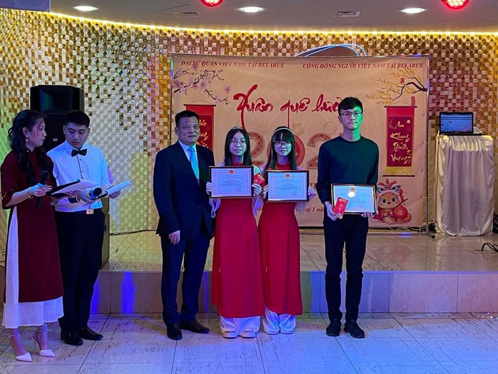 Người Việt đón Tết ở nước ngoài - Những hình ảnh ấn tượng- Ảnh 3. Người Việt đón Tết ở nước ngoài - Những hình ảnh ấn tượng- Ảnh 3.