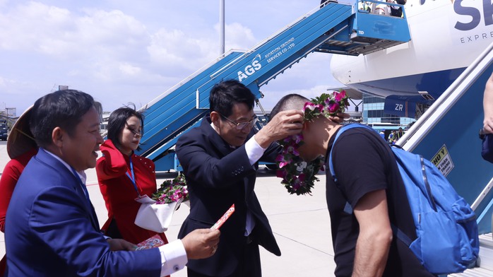 Chuyến bay từ Ba Lan "xông đất" Khánh Hòa năm Ất Tỵ- Ảnh 3. Chuyến bay từ Ba Lan "xông đất" Khánh Hòa năm Ất Tỵ- Ảnh 3.