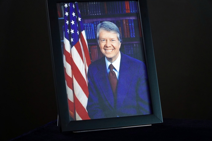 Lãnh đạo TP HCM ghi sổ tang, tưởng niệm cựu Tổng thống Mỹ Jimmy Carter- Ảnh 1. Lãnh đạo TP HCM ghi sổ tang, tưởng niệm cựu Tổng thống Mỹ Jimmy Carter- Ảnh 1.