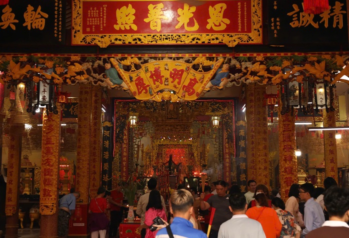 Người dân du xuân, đi lễ ở những ngôi chùa nổi tiếng bậc nhất TP HCM- Ảnh 1. Người dân du xuân, đi lễ ở những ngôi chùa nổi tiếng bậc nhất TP HCM- Ảnh 1.