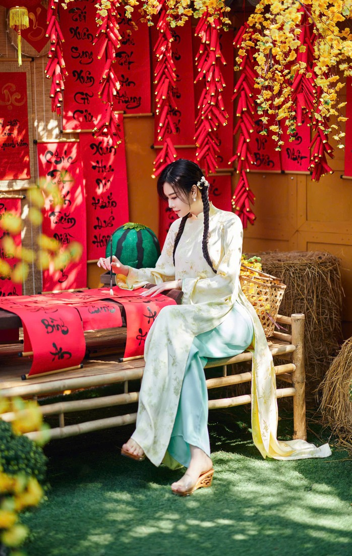 Đào Lan Phương hóa nàng thơ trong bộ ảnh đầu xuân- Ảnh 6. Đào Lan Phương hóa nàng thơ trong bộ ảnh đầu xuân- Ảnh 6.