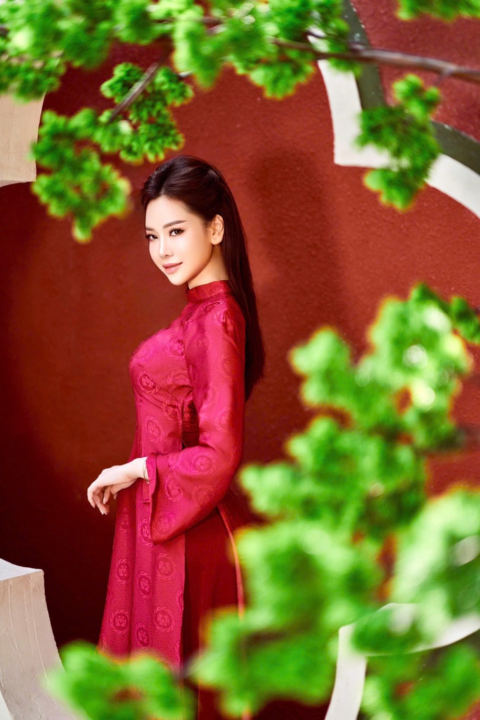 Đào Lan Phương hóa nàng thơ trong bộ ảnh đầu xuân- Ảnh 1. Đào Lan Phương hóa nàng thơ trong bộ ảnh đầu xuân- Ảnh 1.