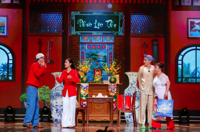 "Gala cười" giúp khán giả "Bật tiếng cười lên"- Ảnh 4. "Gala cười" giúp khán giả "Bật tiếng cười lên"- Ảnh 4.