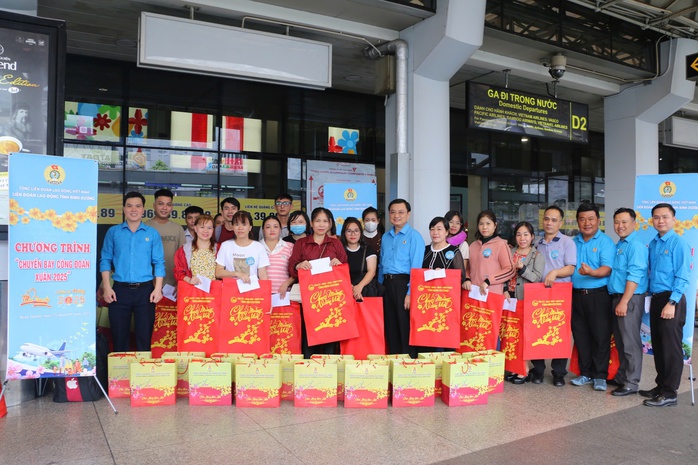 Bình Dương chăm lo Tết chu đáo cho người lao động xa quê- Ảnh 5. Bình Dương chăm lo Tết chu đáo cho người lao động xa quê- Ảnh 5.