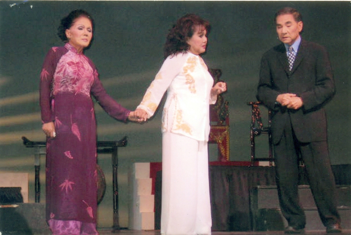 Những giai thoại về "Hà Triều, Hoa Phượng" qua vở tuồng Tết- Ảnh 2. Những giai thoại về "Hà Triều, Hoa Phượng" qua vở tuồng Tết- Ảnh 2.