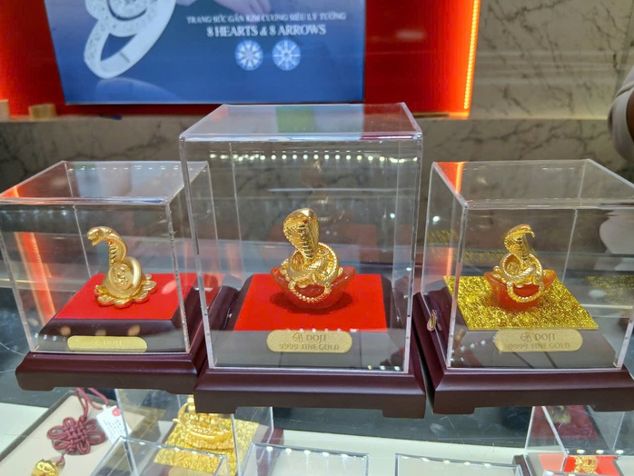 Độc đáo sản phẩm vàng Tết Ất Tỵ- Ảnh 2. Độc đáo sản phẩm vàng Tết Ất Tỵ- Ảnh 2.