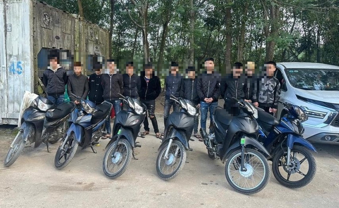 Dẹp ngay thói lấp liếm, ngông cuồng- Ảnh 2. Dẹp ngay thói lấp liếm, ngông cuồng- Ảnh 2.