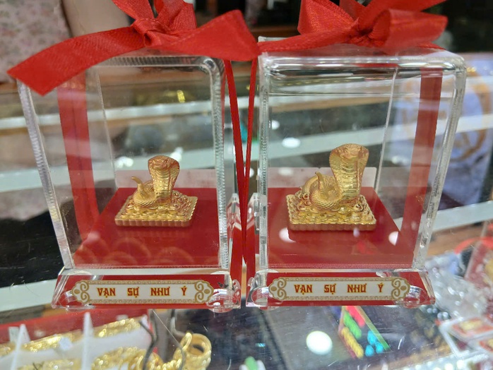 Độc đáo sản phẩm vàng Tết Ất Tỵ- Ảnh 4. Độc đáo sản phẩm vàng Tết Ất Tỵ- Ảnh 4.
