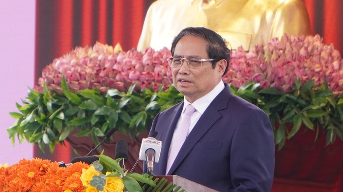 Lực lượng Vũ trang TP HCM đón nhận danh hiệu
Anh hùng lần 3- Ảnh 2. Lực lượng Vũ trang TP HCM đón nhận danh hiệu
Anh hùng lần 3- Ảnh 2.