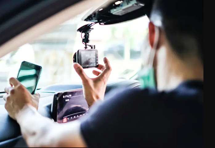 CSGT sẽ quản lý camera hành trình, trong cabin xe ôtô- Ảnh 1. CSGT sẽ quản lý camera hành trình, trong cabin xe ôtô- Ảnh 1.