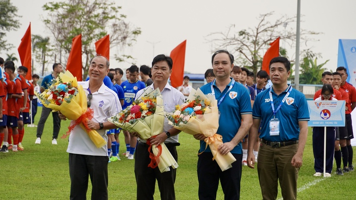Khai mạc vòng loại khu vực Đông Nam Bộ Giải bóng đá Thanh niên sinh viên Việt Nam- Ảnh 2. Khai mạc vòng loại khu vực Đông Nam Bộ Giải bóng đá Thanh niên sinh viên Việt Nam- Ảnh 2.