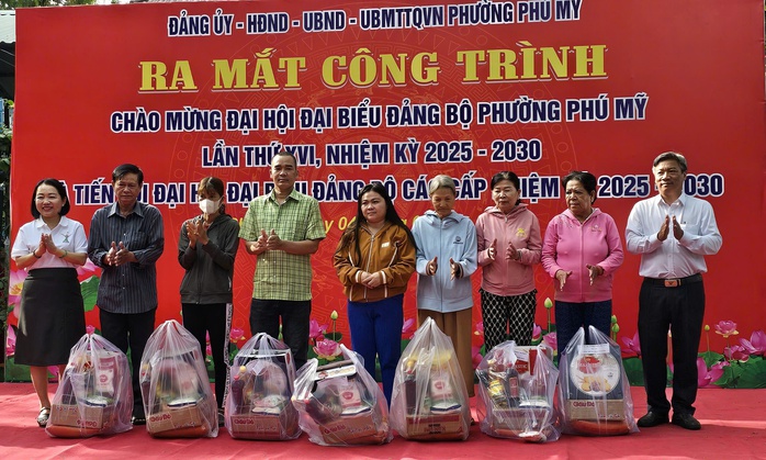 Khánh thành đường cờ Tổ quốc trên tuyến đường 8 làn xe ở Bình Dương- Ảnh 5. Khánh thành đường cờ Tổ quốc trên tuyến đường 8 làn xe ở Bình Dương- Ảnh 5.