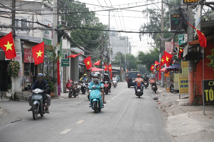 Thời tiết TP HCM hôm nay, 5-1: Nắng nóng với nhiệt độ cao nhất 33 độ C- Ảnh 1. Thời tiết TP HCM hôm nay, 5-1: Nắng nóng với nhiệt độ cao nhất 33 độ C- Ảnh 1.