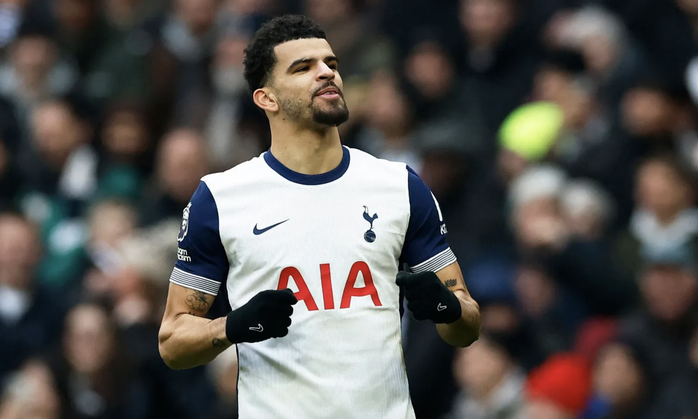 Tottenham đánh rơi chiến thắng sân nhà bởi bàn thua tranh cãi- Ảnh 1. Tottenham đánh rơi chiến thắng sân nhà bởi bàn thua tranh cãi- Ảnh 1.
