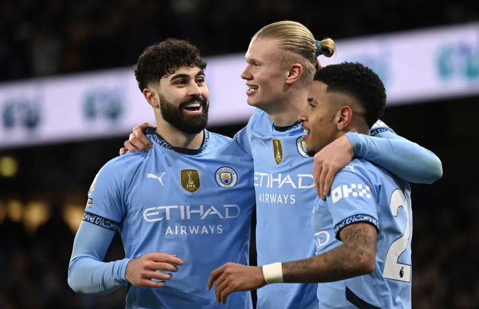 "Quái thú" tái xuất, Man City mở đại tiệc bàn thắng tại Etihad- Ảnh 5. "Quái thú" tái xuất, Man City mở đại tiệc bàn thắng tại Etihad- Ảnh 5.