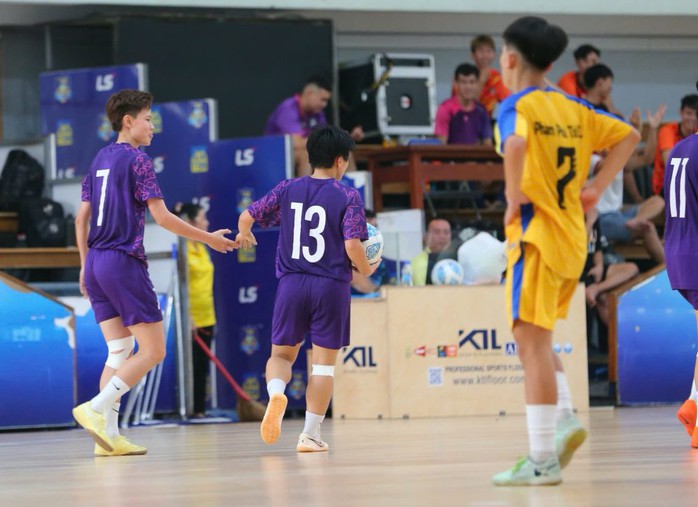Futsal nữ Việt Nam có trận mở màn năm 2025, hướng đến vòng loại châu Á- Ảnh 2. Futsal nữ Việt Nam có trận mở màn năm 2025, hướng đến vòng loại châu Á- Ảnh 2.