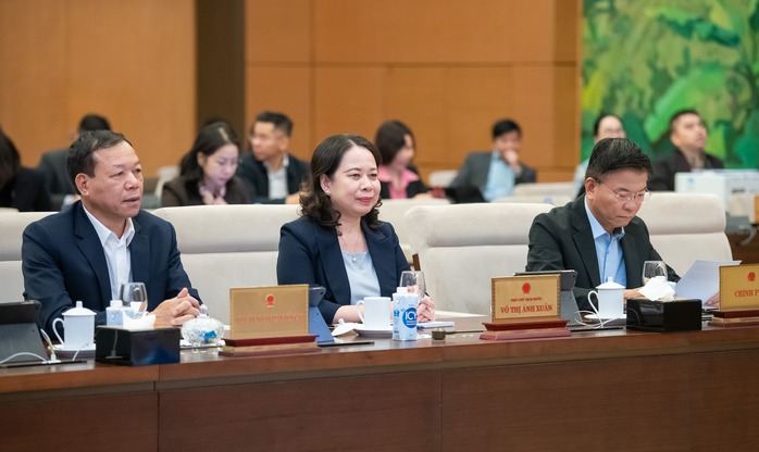 Chủ tịch Quốc hội: Đội tuyển Việt Nam vô địch ASEAN Cup là niềm vui, phấn khởi đầu năm mới- Ảnh 5. Chủ tịch Quốc hội: Đội tuyển Việt Nam vô địch ASEAN Cup là niềm vui, phấn khởi đầu năm mới- Ảnh 5.