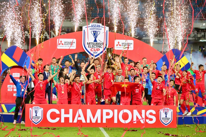 ASEAN Cup 2024 và hành trình lên ngôi ấn tượng của tuyển Việt Nam- Ảnh 5. ASEAN Cup 2024 và hành trình lên ngôi ấn tượng của tuyển Việt Nam- Ảnh 5.