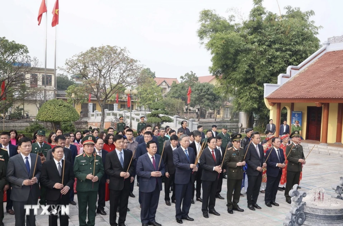 Tổng Bí thư Tô Lâm thăm và chúc Tết tại tỉnh Hưng Yên- Ảnh 11. Tổng Bí thư Tô Lâm thăm và chúc Tết tại tỉnh Hưng Yên- Ảnh 11.