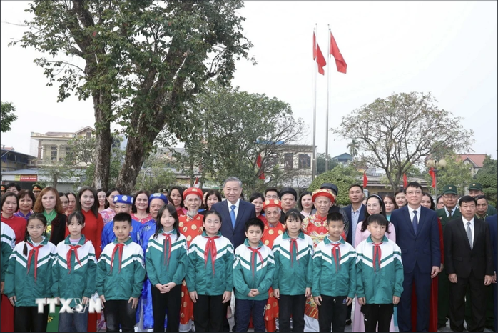 Tổng Bí thư Tô Lâm thăm và chúc Tết tại tỉnh Hưng Yên- Ảnh 6. Tổng Bí thư Tô Lâm thăm và chúc Tết tại tỉnh Hưng Yên- Ảnh 6.