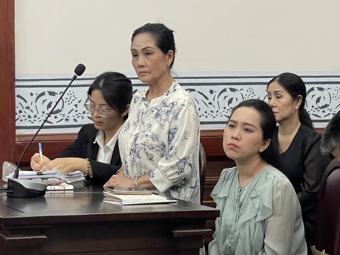 VKSND TP HCM đề nghị bác yêu cầu khởi kiện của em gái cố NSƯT Vũ Linh- Ảnh 2. VKSND TP HCM đề nghị bác yêu cầu khởi kiện của em gái cố NSƯT Vũ Linh- Ảnh 2.