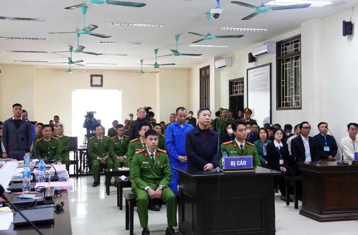 Cựu chuyên viên khai gì về việc cho các ông Lưu Bình Nhưỡng, Lê Thanh Vân 2 lô đất bạc tỉ?- Ảnh 1. Cựu chuyên viên khai gì về việc cho các ông Lưu Bình Nhưỡng, Lê Thanh Vân 2 lô đất bạc tỉ?- Ảnh 1.